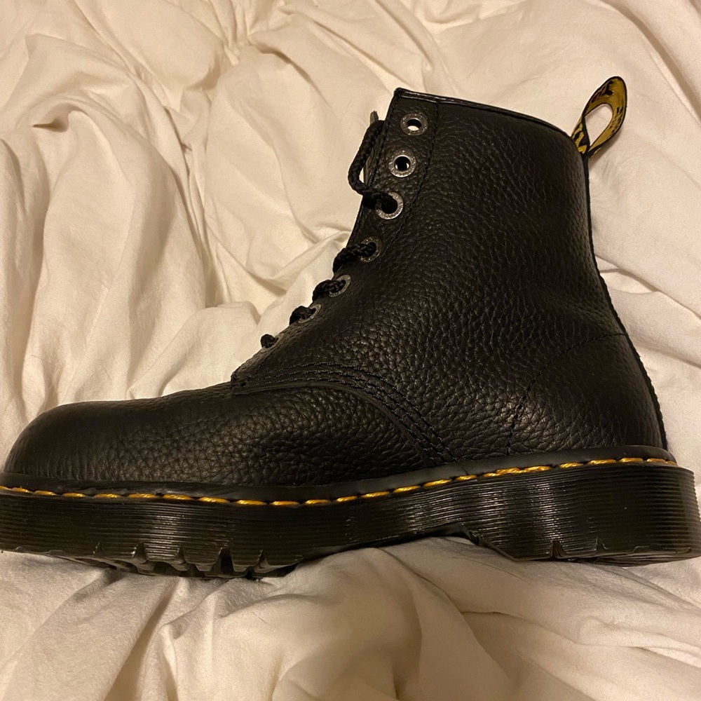 Doc Martens steel toe boots size USL8 UK6